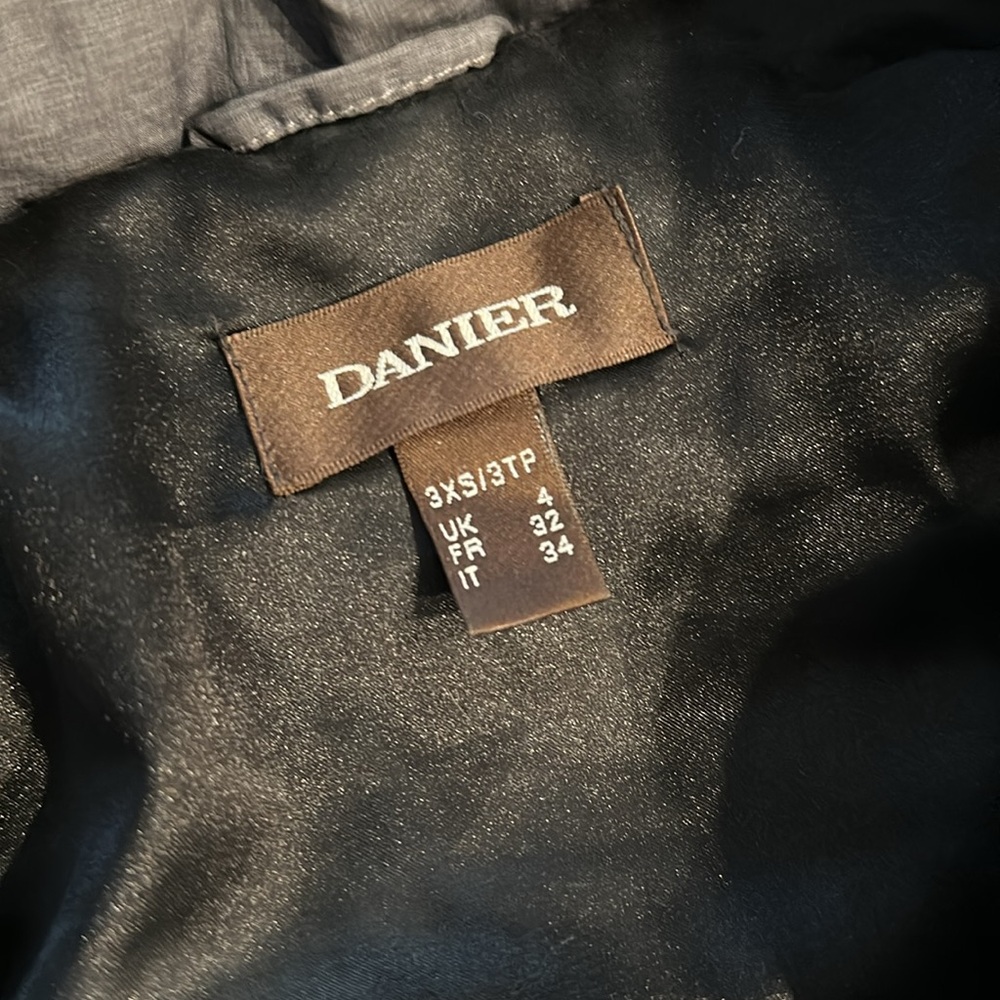 Danier Winter Jacket - image 4